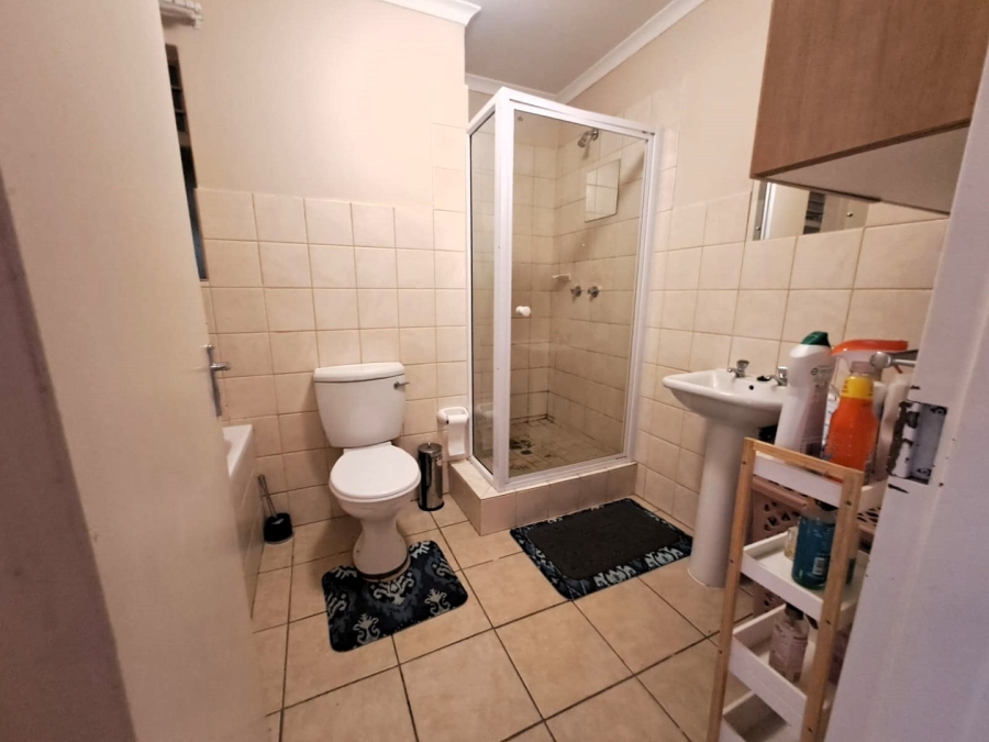2 Bedroom Property for Sale in Pellissier Free State
